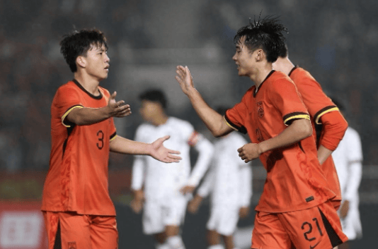 2:0！U17亚洲杯:中国击败卡塔尔，从第四飙升第二，如愿晋级八强